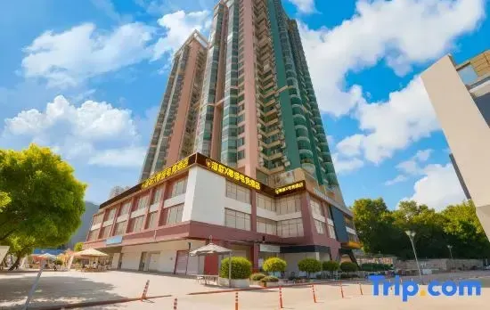 YueTa X E-Sports Hotel (Guangzhou South of Pearl River Binjiang East Road Subway Station)