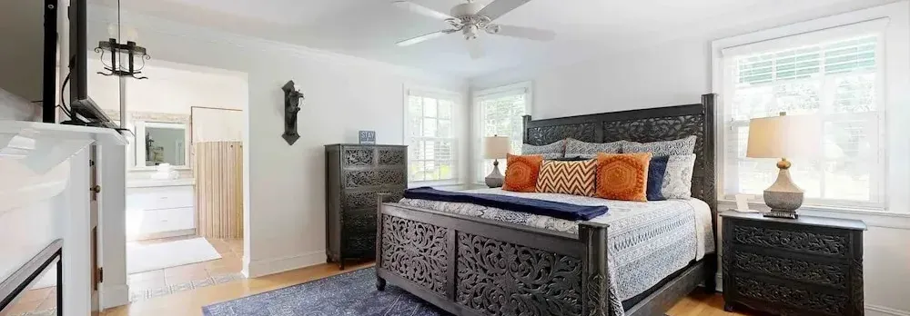 Charming Spanish-style Home in Davis Shores Walk to Downtown, Beach & Local Fun!