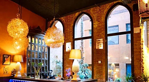 Hotel Lincoln Lounge