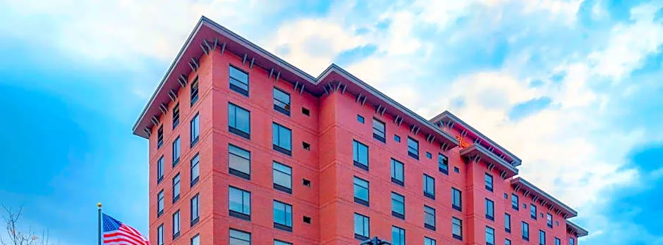 Hampton Inn & Suites Pittsburgh-Downtown