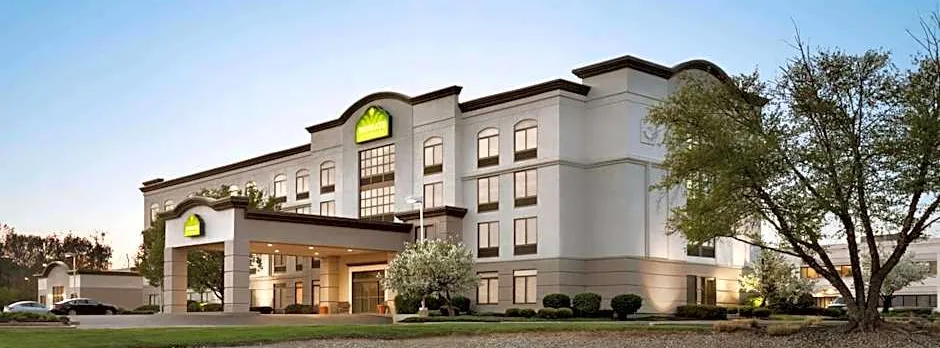 Wingate by Wyndham Cincinnati/Blue Ash