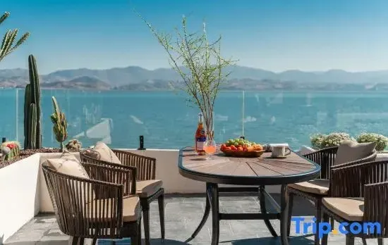 Dali Mu Hai · Lan Shan Wabi-Sabi Style Seaside Homestay (Longkan Wharf Branch)
