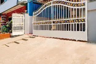 Super Collection O Sri Balaji Luxury Rooms
