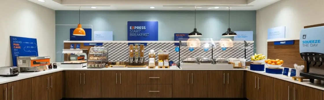 Holiday Inn Express Hotel & Suites Savannah Airport