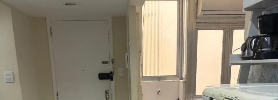 Apartamento Mobiliado Em Copacabana a 100m Da Praia