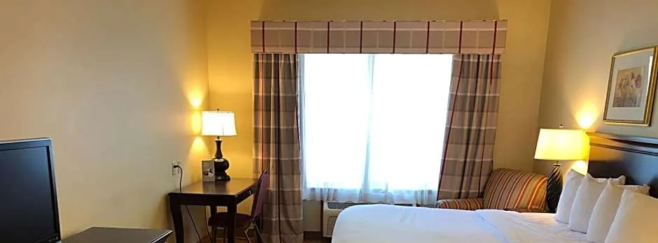 AmericInn by Wyndham Iron Mountain