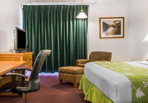 Econo Lodge Bay City