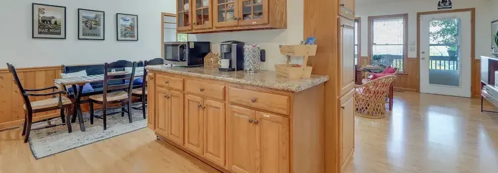 Pet-friendly Waynesville Retreat w/ Hot Tub!