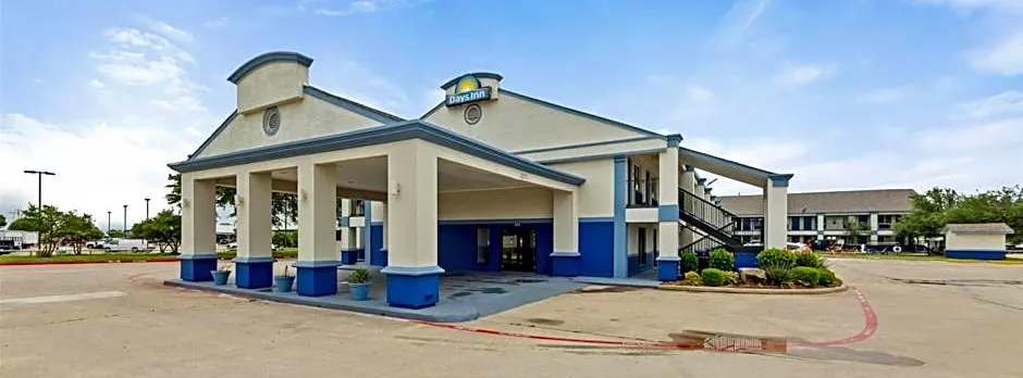 Days Inn by Wyndham McKinney