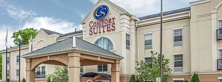 Comfort Suites Near University