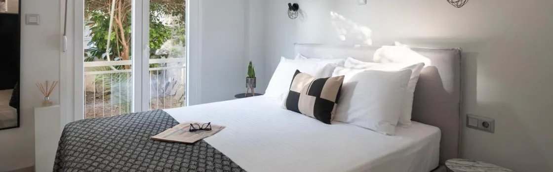 Apt Eleven - Cozy Apartment with Garden