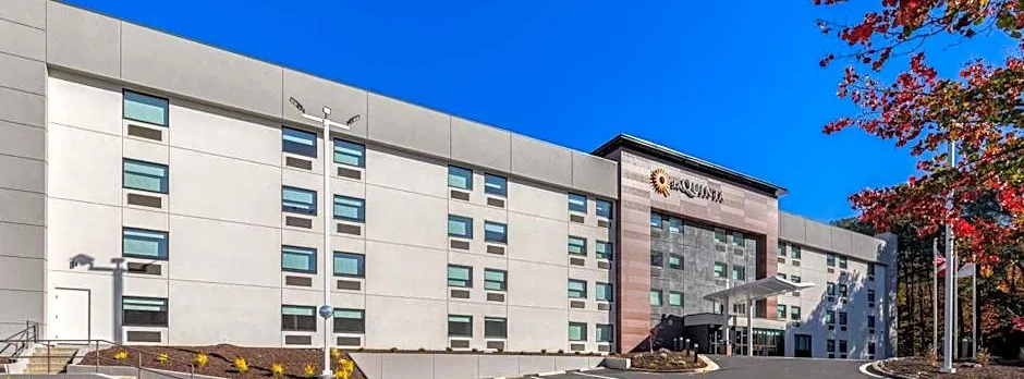 La Quinta Inn & Suites by Wyndham Atlanta Roswell