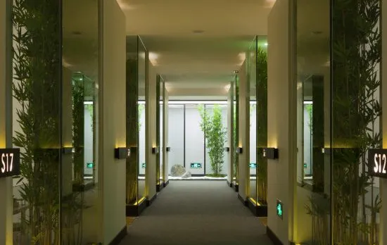 SFEEL DESIGN Hotel (Chengdu Renmin South Road Nijiaqiao Subway Station)