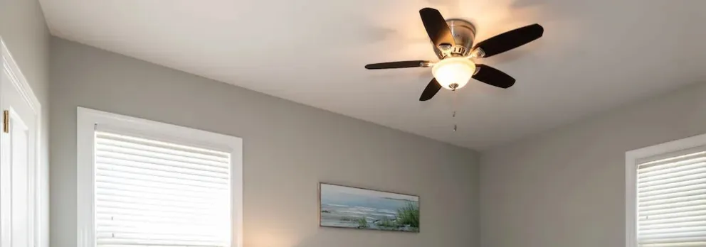 Newly Renovated Beach Cottage Walking Distance to Virginia Beach Oceanfront and Boardwalk