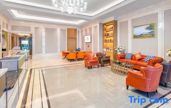 Vienna Hotel (Guangzhou Fangcun Huadiwan Subway Station Hotel)