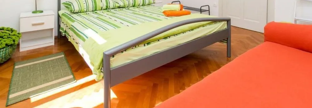Apartment Blue & Green - Two-Bedroom Apartment with Terrace And Garden View