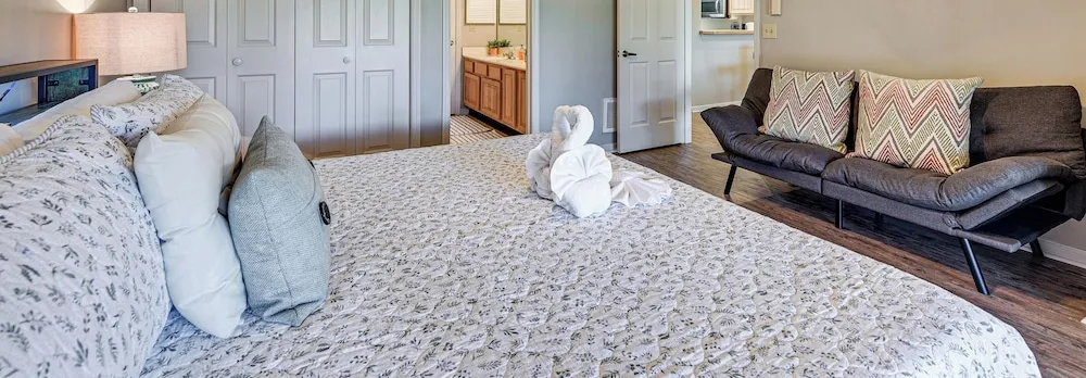 Family Friendly! Golf-front Haven in Cherry Grove