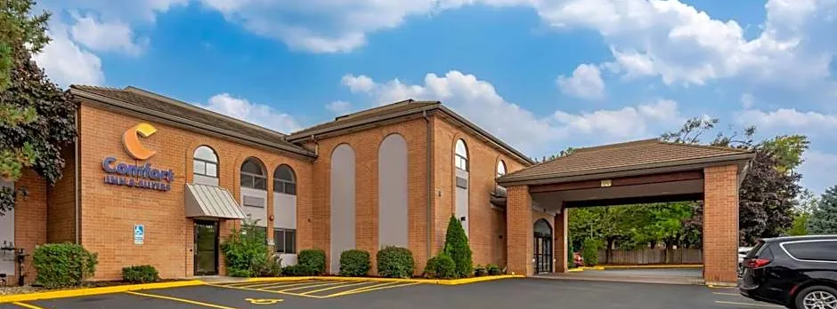Comfort Inn & Suites Mundelein-Vernon Hills