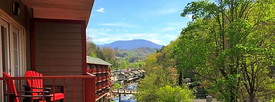 Baymont by Wyndham Gatlinburg On The River