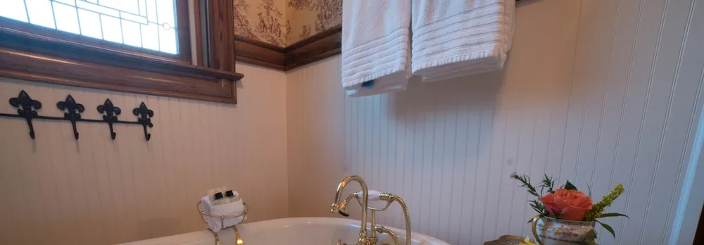 The Victoria B & B