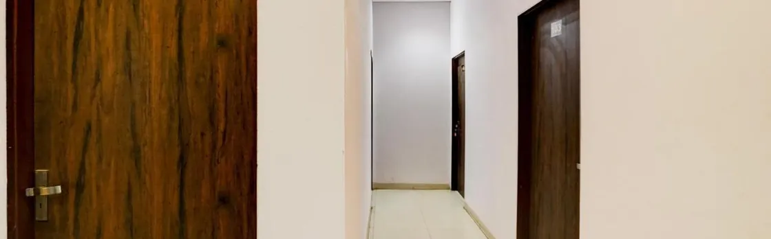 Rayal Inn by Oyo Rooms