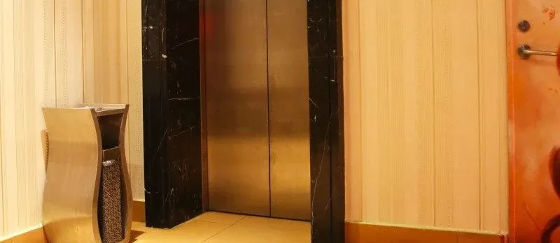 GreenTree Inn ShangHai Jingan District Middle YanChang Road HuTai Road Express Hotel