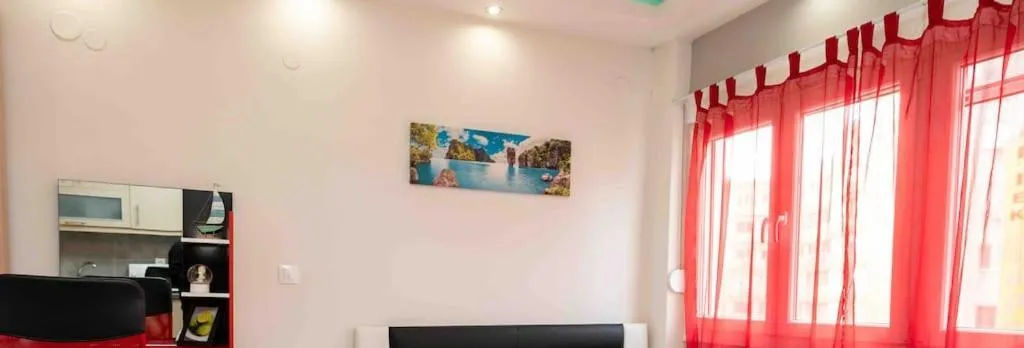 Luxury Studio in Downtown (1)