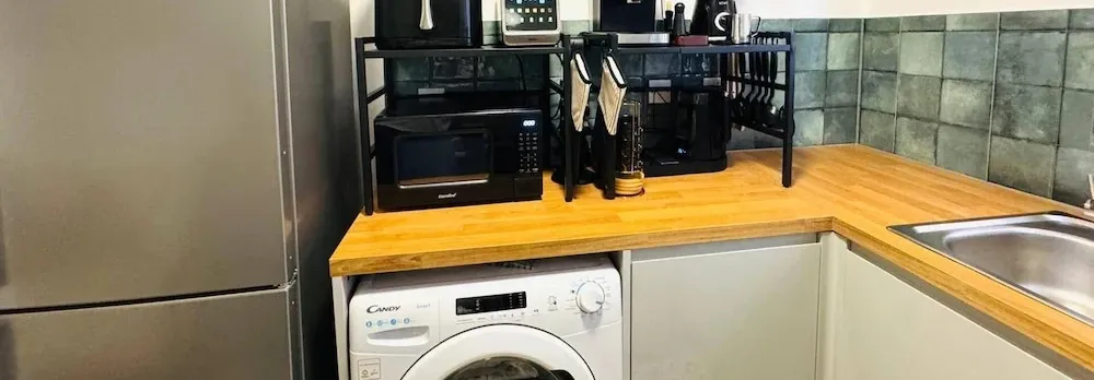 Elizabeth Line - Parking - Wifi - Sleeps 4