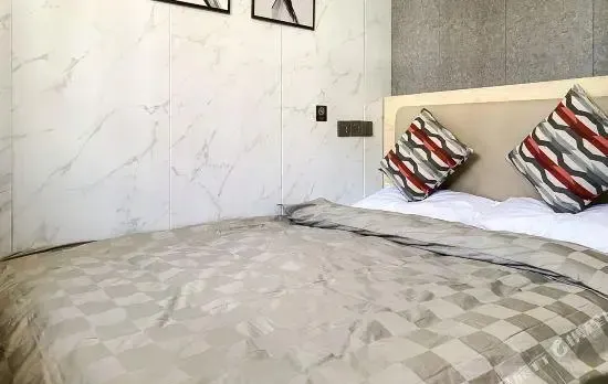 Xiaozhu Theme Hotel
