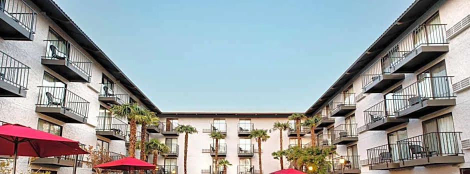 Oxnard Inn Lancaster