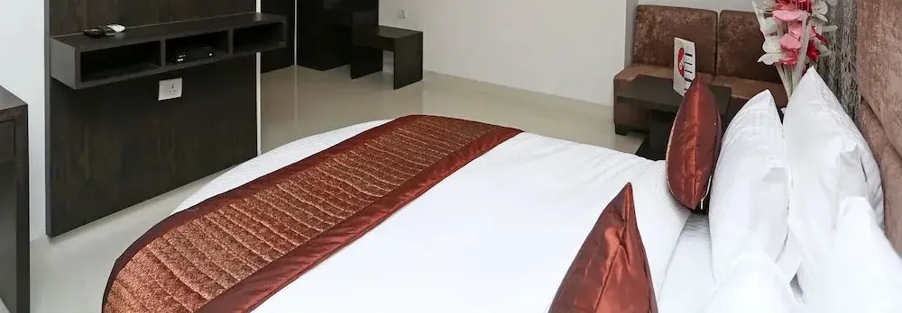 OYO 14769 Hotel Belmond
