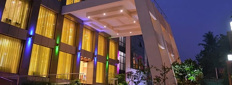 Club Emerald