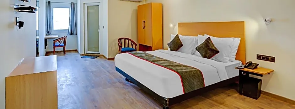 Super Townhouse The Madhav Sector 58 Noida Near ISKCON Temple Noida