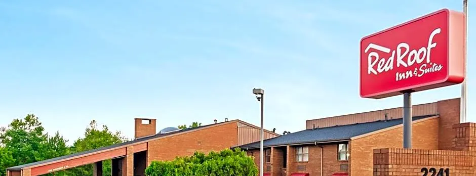 Red Roof Inn & Suites Lexington - Hamburg