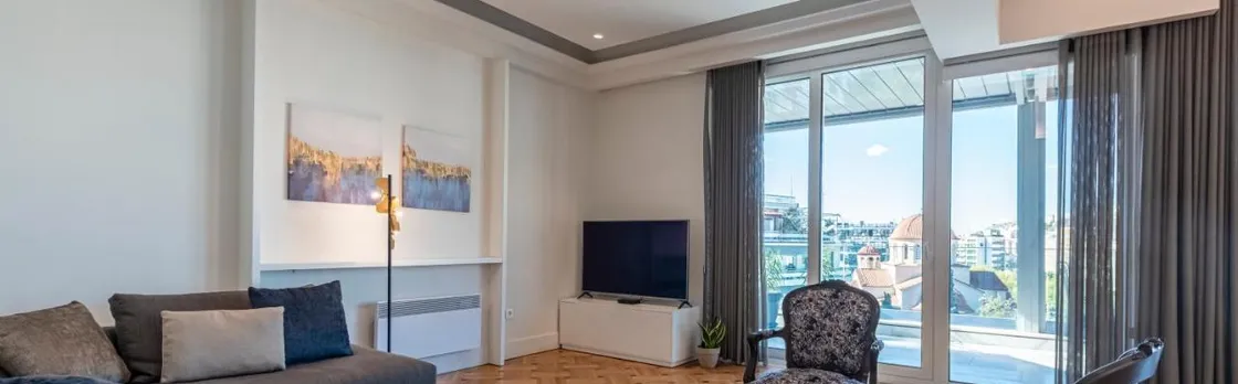 Phaedrus Living City Center Luxury Flat Neos Kosmos