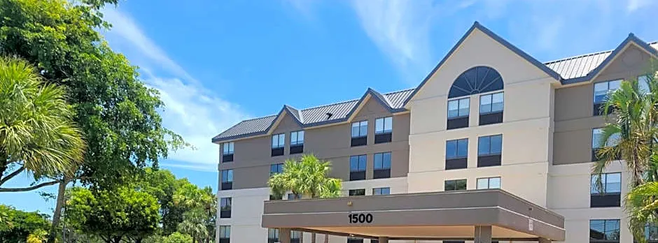 Holiday Inn Express Fort Lauderdale North - Executive Airport By IHG