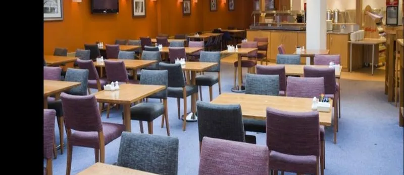 Travelodge London Central City Road Hotel