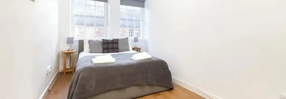 Charming City Apartment on Royal Mile