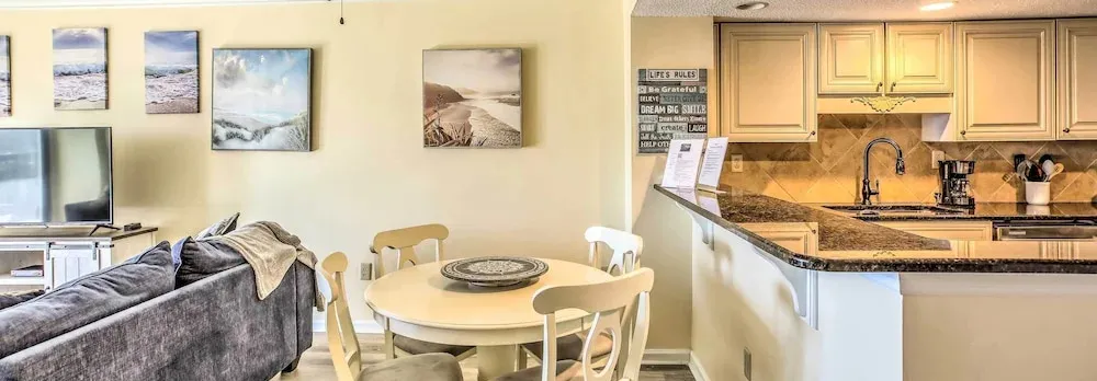 Pool Access: Family-friendly Myrtle Beach Condo