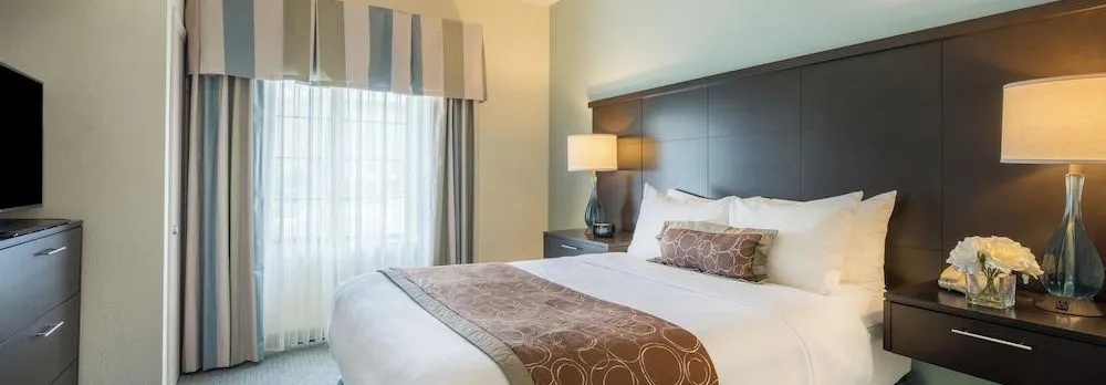 Staybridge Suites Wilmington - Brandywine Valley
