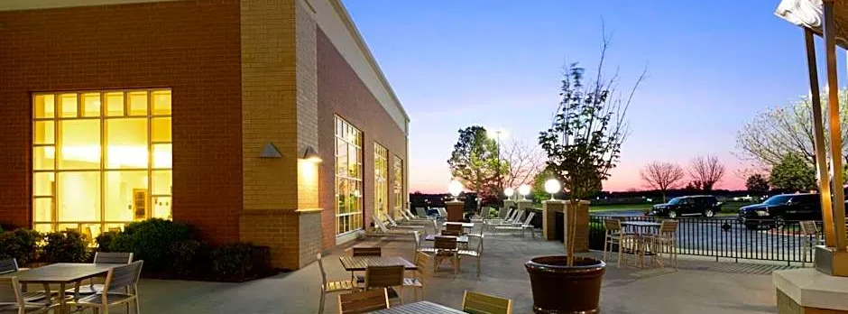 Embassy Suites Northwest Arkansas - Hotel, Spa & Convention Center