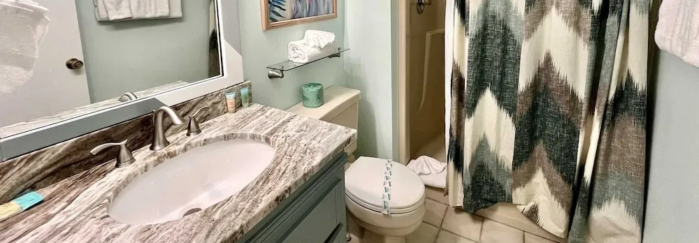 Southern Sands 305 2 Bedroom Condo by RedAwning