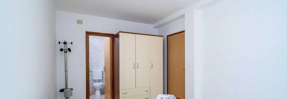 Apartments Zarac