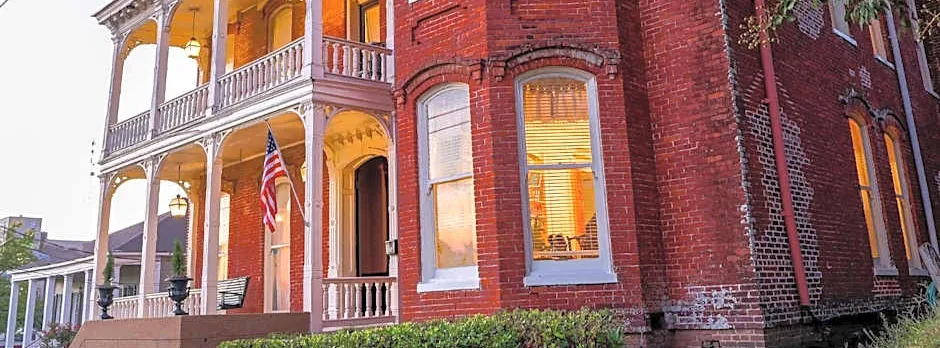 Baer House Inn