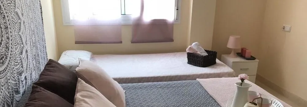 Rooms in Seafront Villa