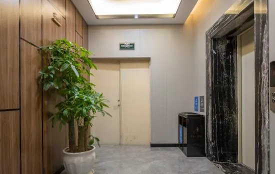 Guangzhou Boyin Hotel(Tangxia Metro Station, During the Canton Fair,free shuttle buses)