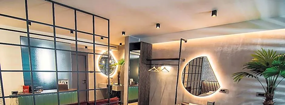 Project 3 Urban Chic Hotel