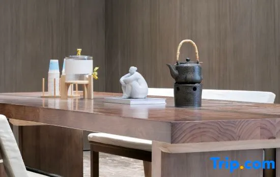 Atour X Hotel Chengdu Longquan Auto City