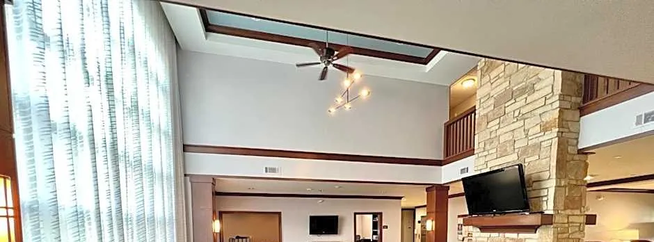 Staybridge Suites Milwaukee West-Oconomowoc By IHG