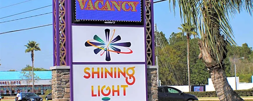 Shining Light Inn & Suites